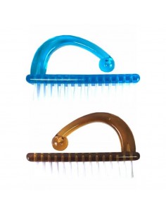 CEPILLO UÑAS MAS PLASTICO 
