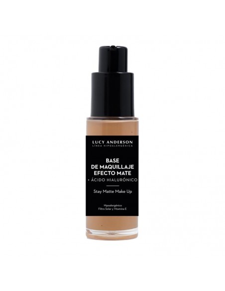 BASE LUCY AND STAY MATTE MAKE UP 02