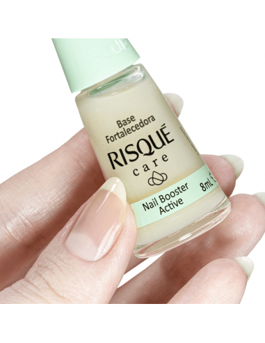 ESMALTES RISQUE BASE FORTALECEDORA 002  