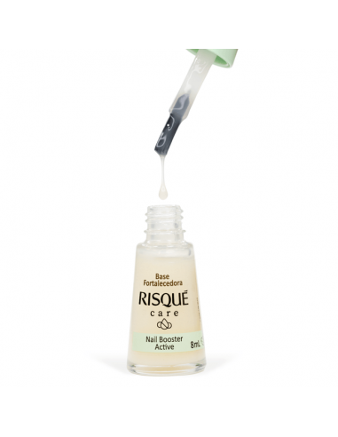 ESMALTES RISQUE BASE FORTALECEDORA 002  